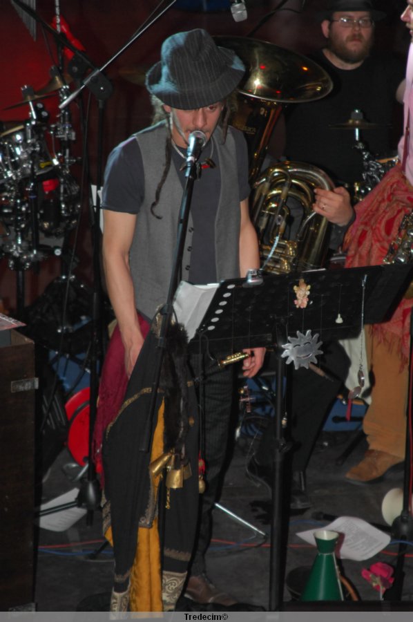 CENINO044.jpg