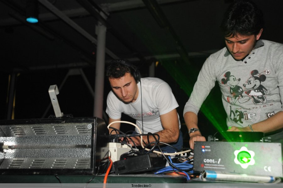 CENINO569.jpg